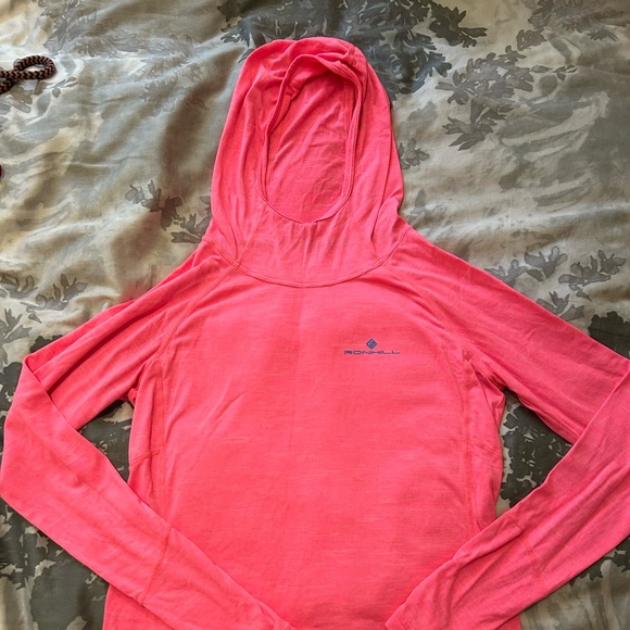 Running hoodie - Picture 2 of 4